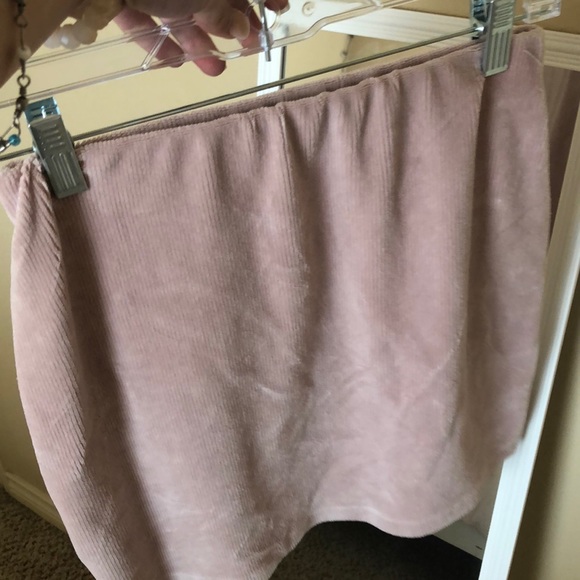 Mini skirt - Picture 2 of 2